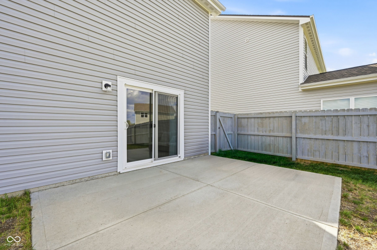 Listing Image 23