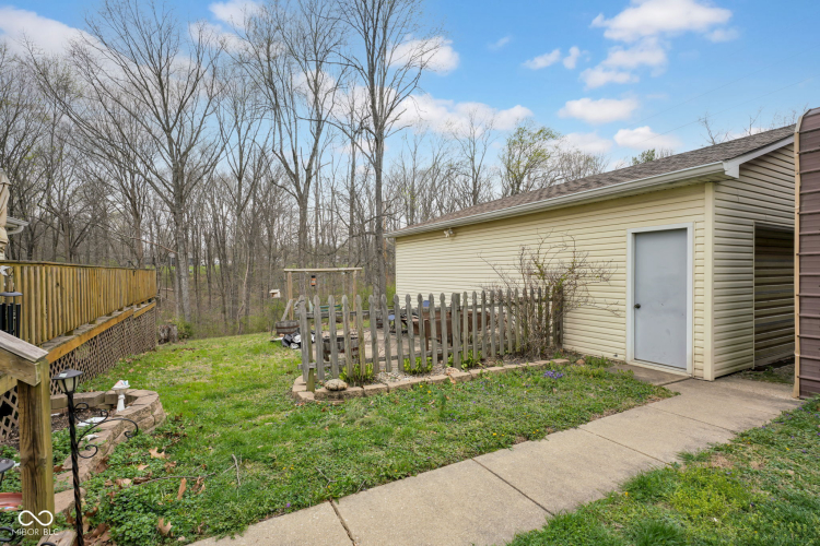 Listing Image 13