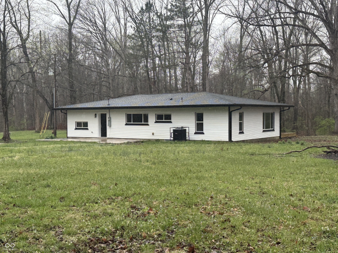 Listing Image 11