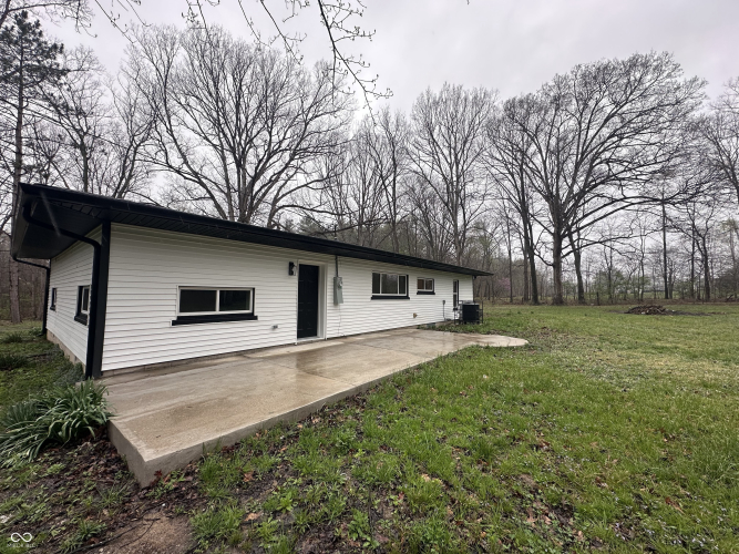 Listing Image 10