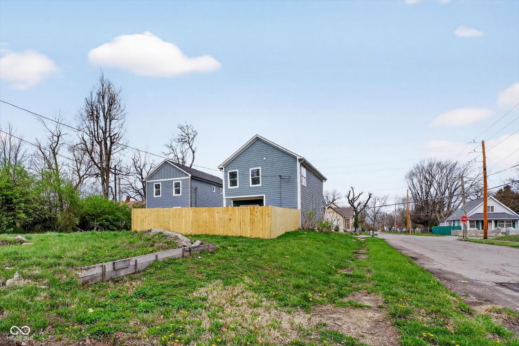 Listing Image 32