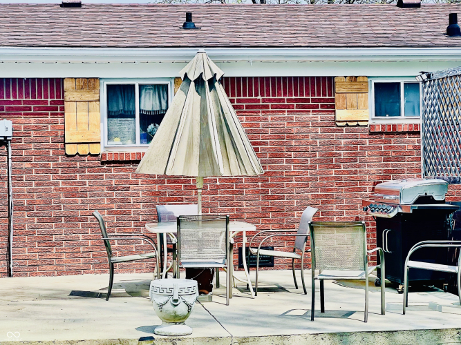Listing Image 43
