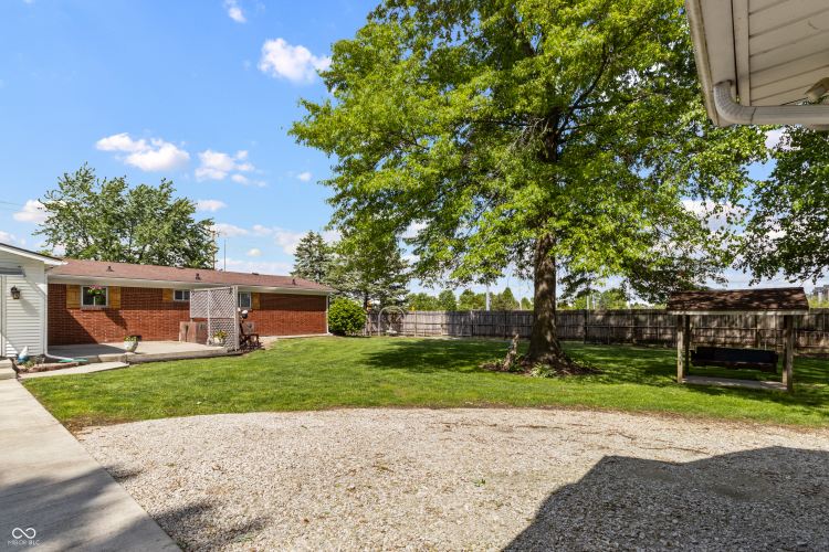 Listing Image 44