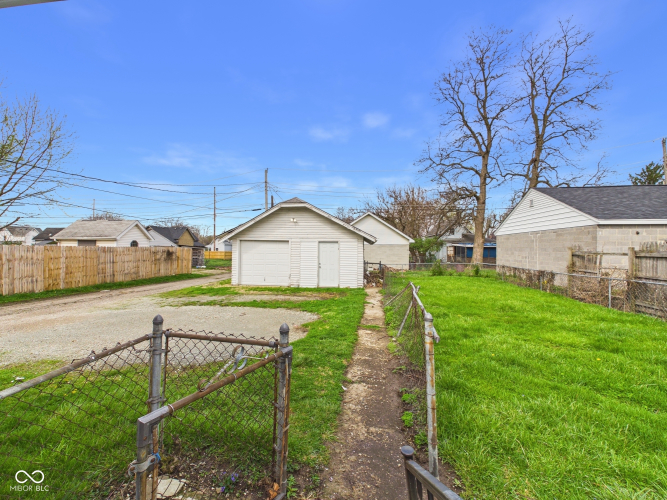 Listing Image 19