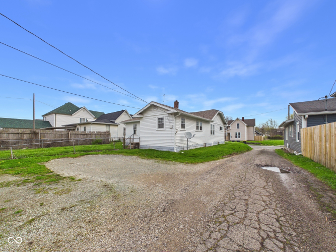 Listing Image 20