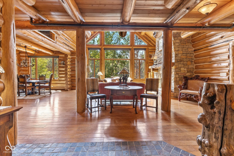 Listing Image 11