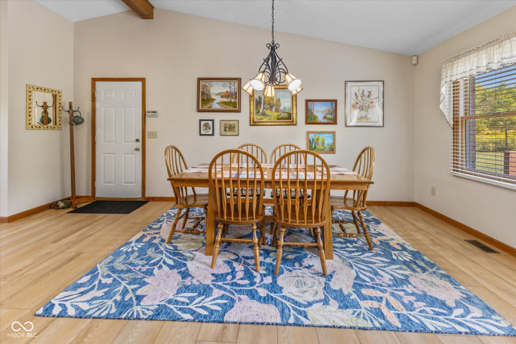 Listing Image 54