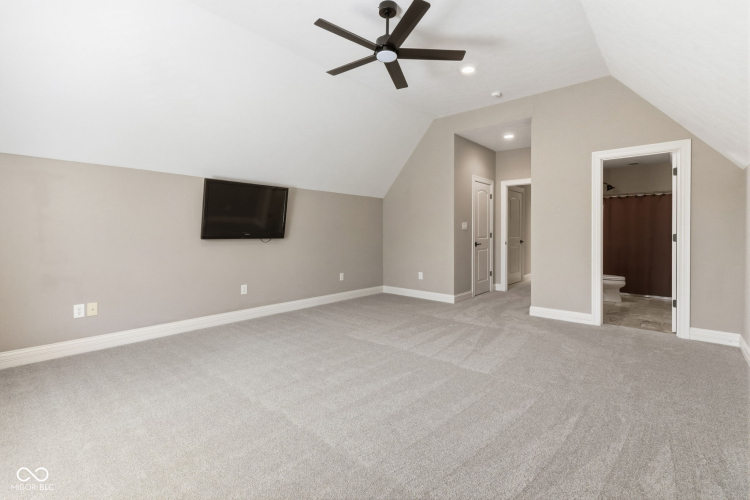 Listing Image 55