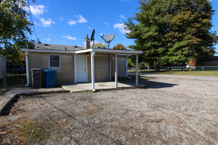 Listing Image 14