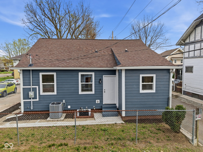 Listing Image 44