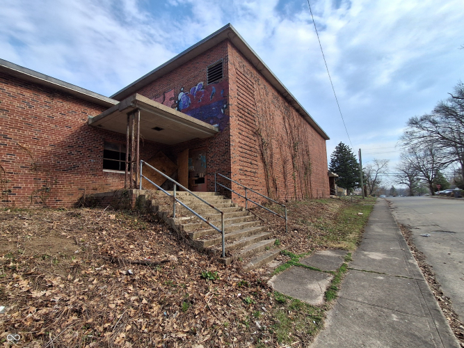 Listing Image 2