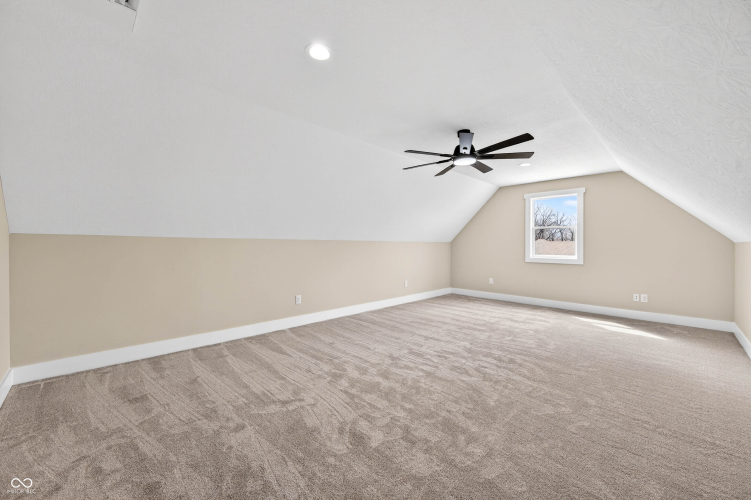 Listing Image 56