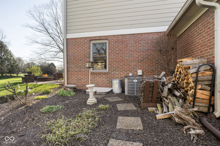 Listing Image 37