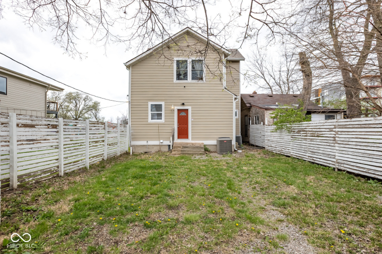 Listing Image 6