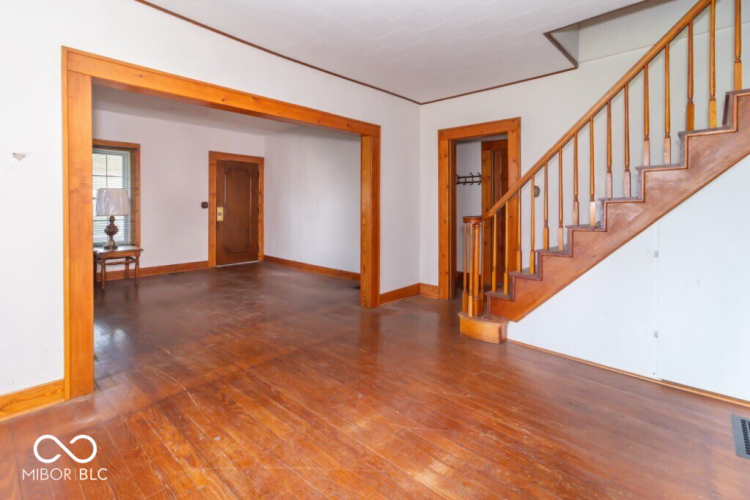 Listing Image 20
