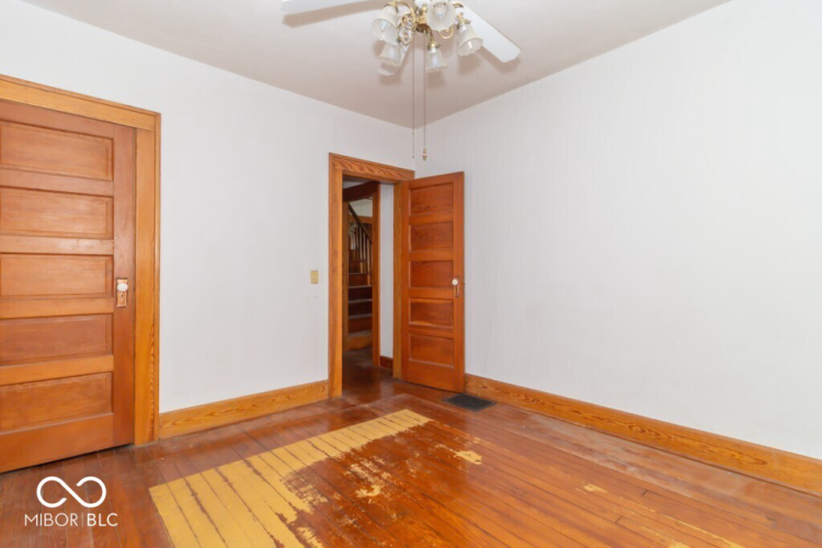 Listing Image 29