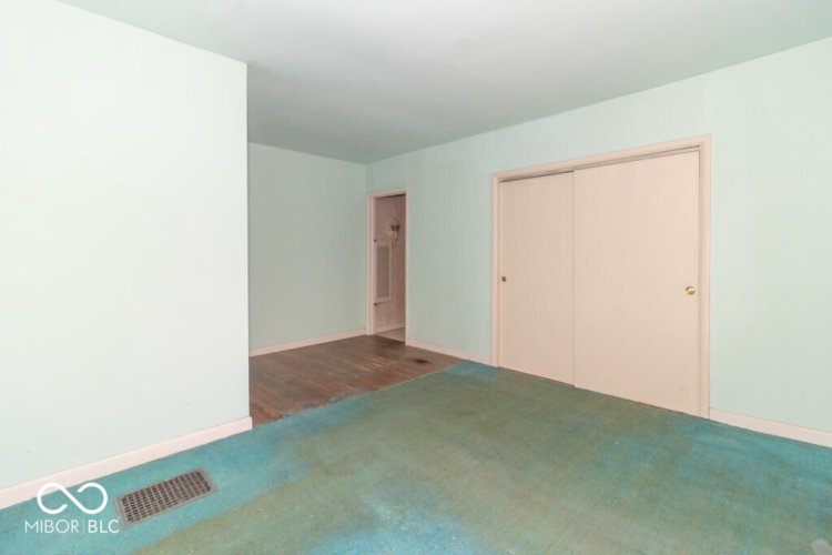 Listing Image 34