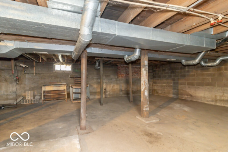 Listing Image 38