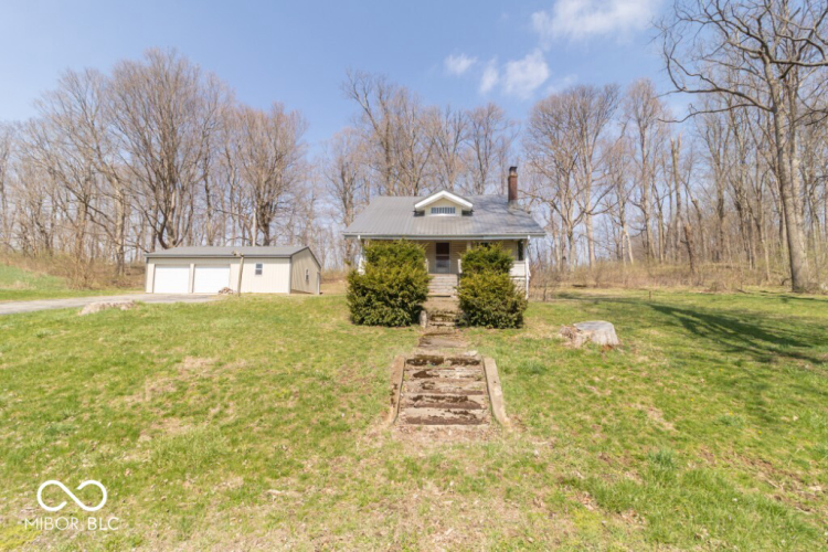 Listing Image 6