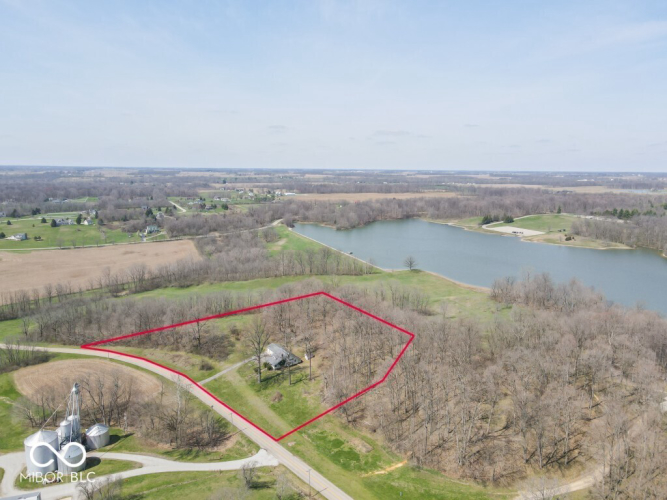 Listing Image 10