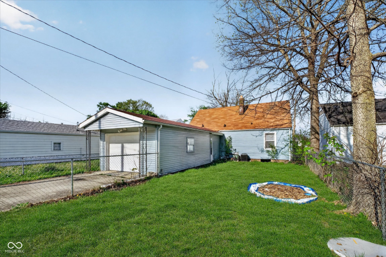 Listing Image 14