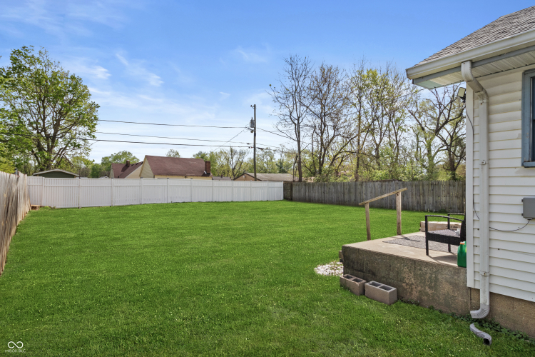 Listing Image 16