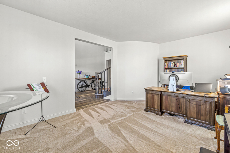 Listing Image 17
