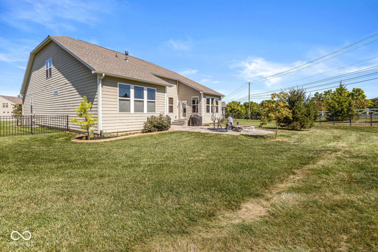 Listing Image 41