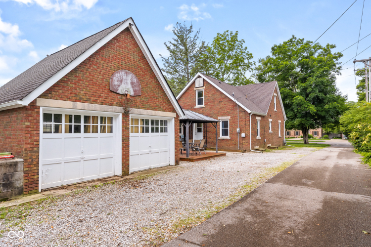 Listing Image 37
