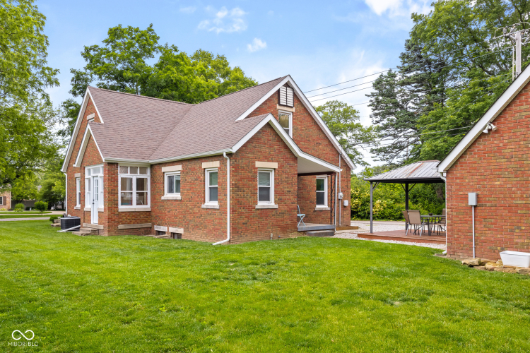 Listing Image 40