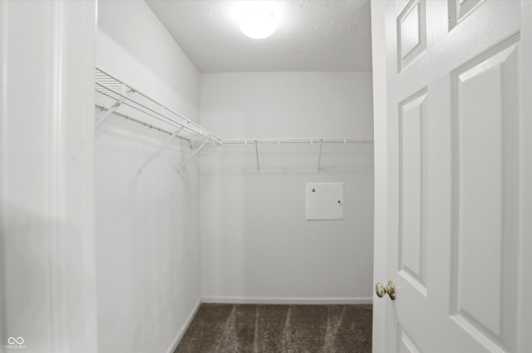 Listing Image 47