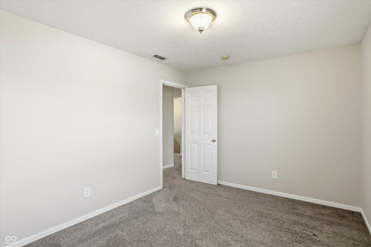 Listing Image 50