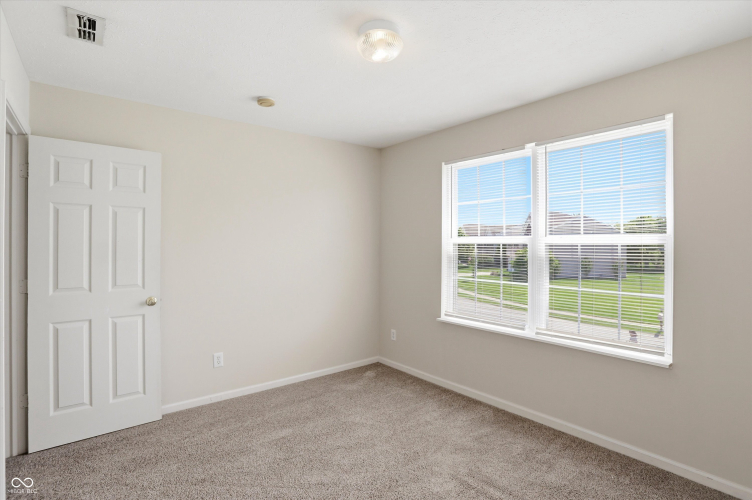 Listing Image 59