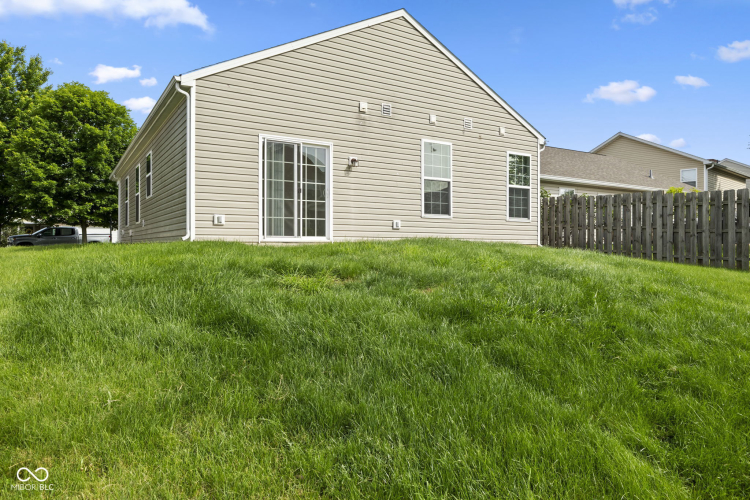 Listing Image 28