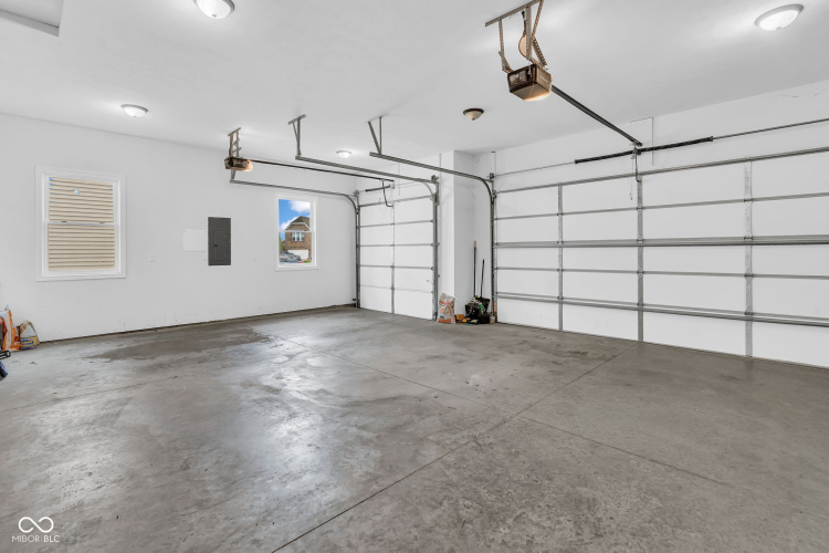 Listing Image 30