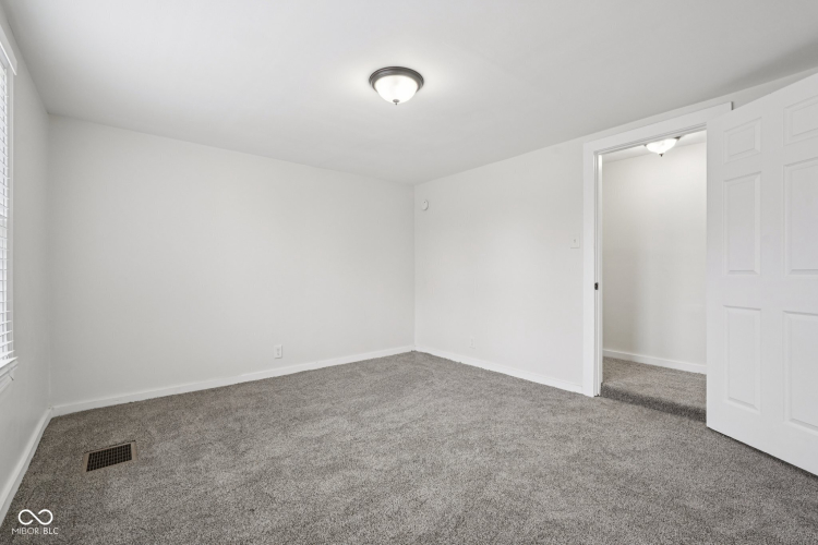Listing Image 30