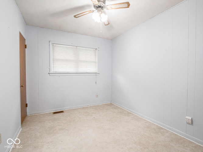 Listing Image 41