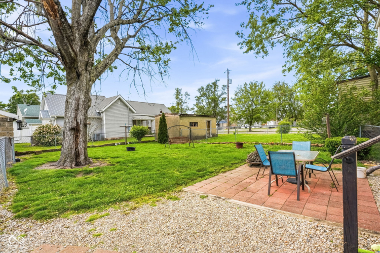 Listing Image 16