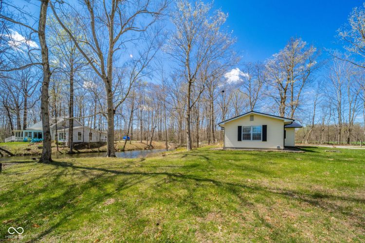 Listing Image 19