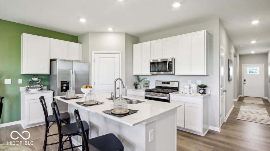 Listing Image 13