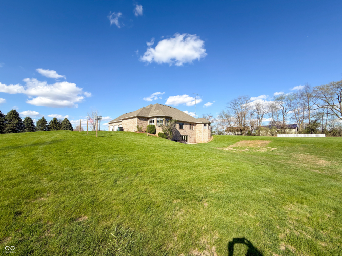 Listing Image 51