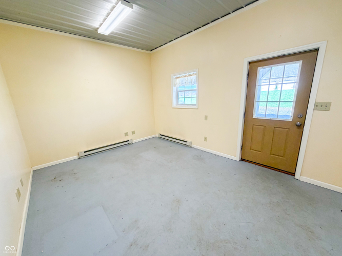 Listing Image 53