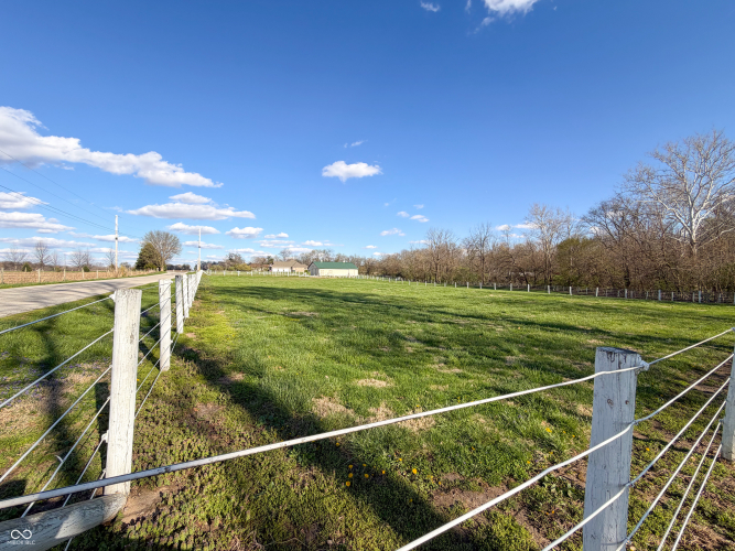 Listing Image 64