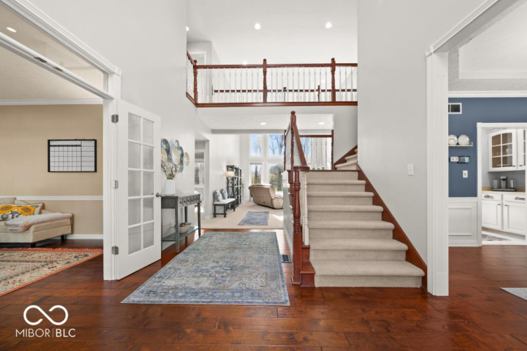 Listing Image 4
