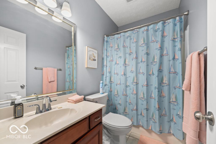 Listing Image 52