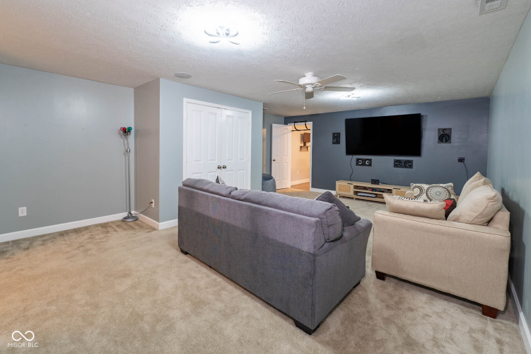 Listing Image 63