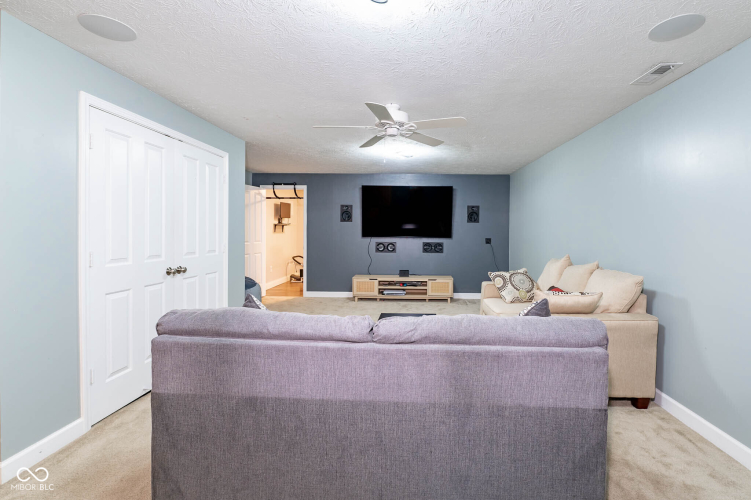 Listing Image 64