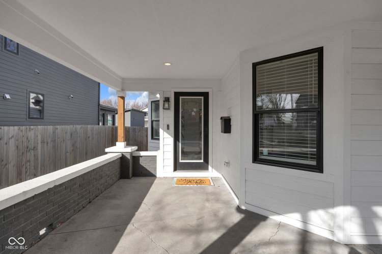 Listing Image 5
