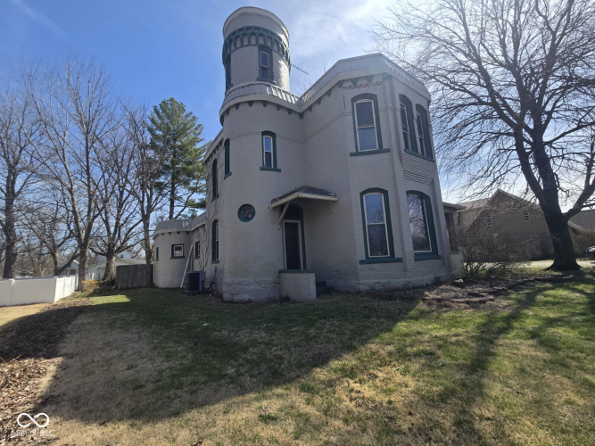 Listing Image 2