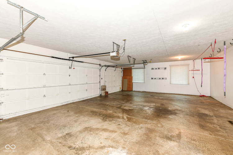 Listing Image 56